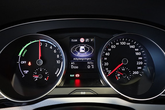Volkswagen Passat 26 of 29