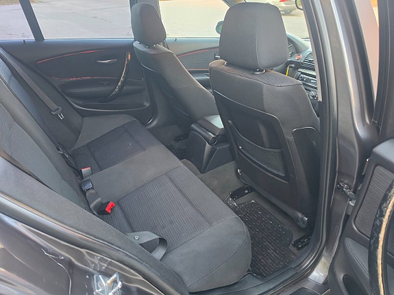 BMW 120d 22 of 30