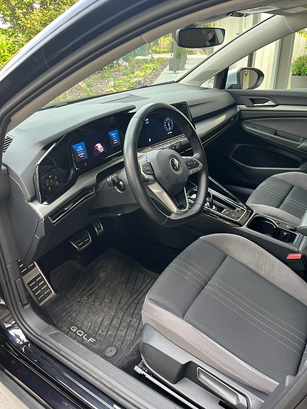 Volkswagen Golf Alltrack 8 of 11
