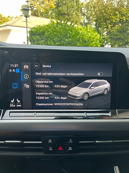 Volkswagen Golf Alltrack 10 of 11