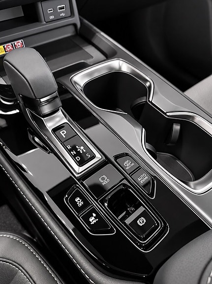 Lexus NX450h+ 6 of 9