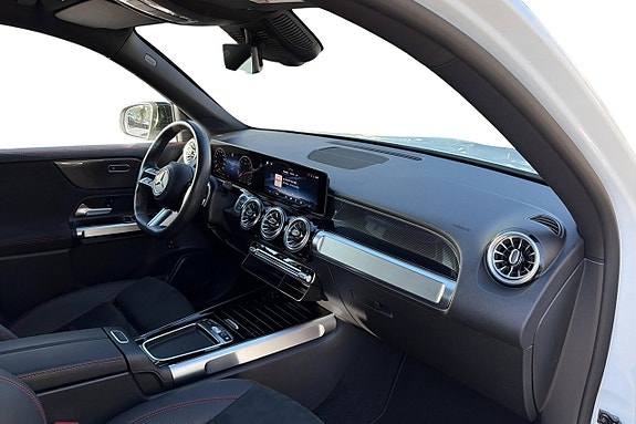 Mercedes-Benz GLB220 d 8 of 13