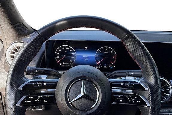 Mercedes-Benz GLB220 d 10 of 13