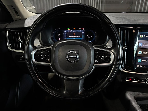 Volvo V90 10 of 20