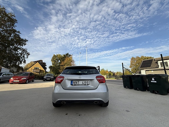 Mercedes-Benz A180 8 of 14