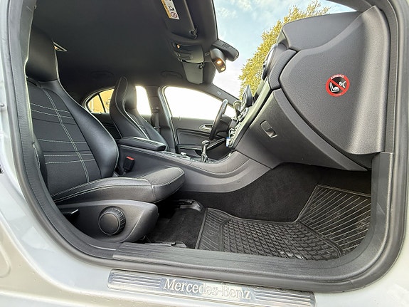 Mercedes-Benz A180 12 of 14