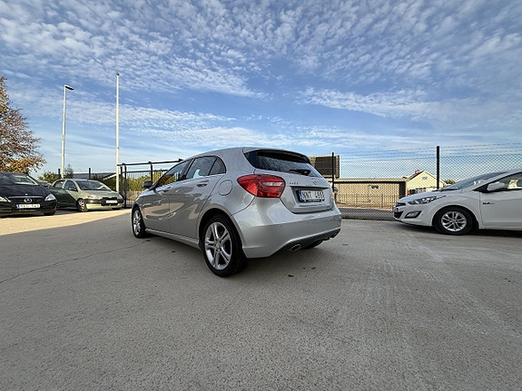 Mercedes-Benz A180 6 of 14