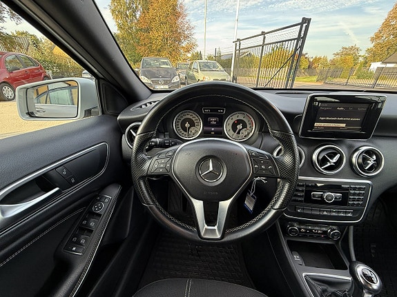 Mercedes-Benz A180 10 of 14