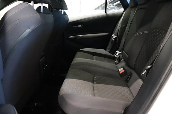 Toyota Corolla 9 of 27
