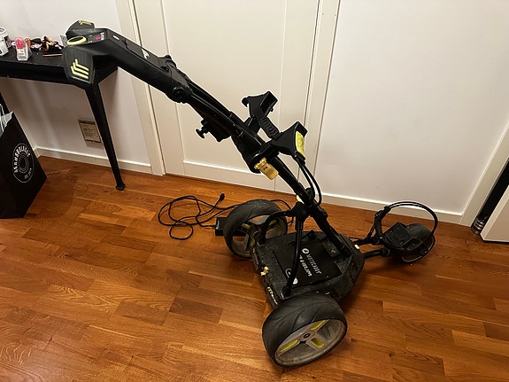 Motocaddy M1 Pro eldriven golfvagn
