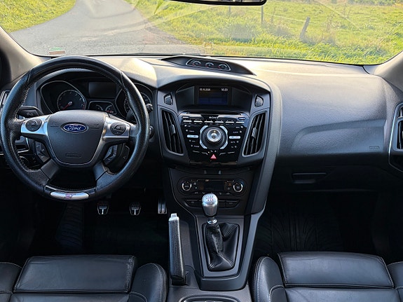 Ford Focus 6 of 17