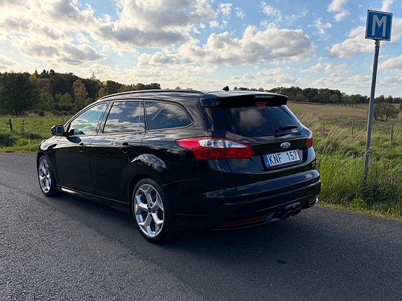 Ford Focus 3 of 17