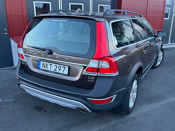 Volvo XC70 5 of 23