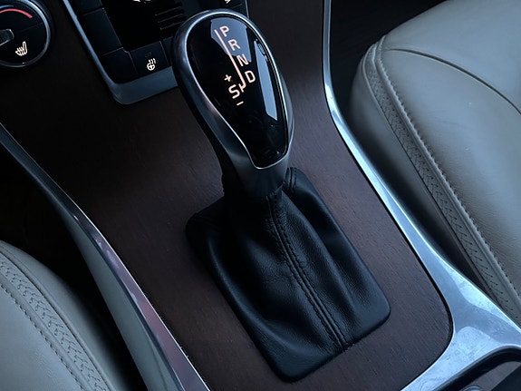 Volvo XC70 17 of 23