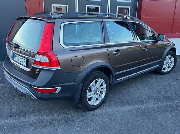 Volvo XC70 7 of 23