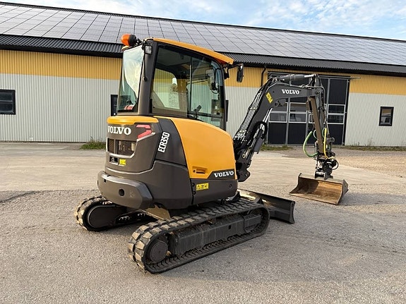 Volvo ECR35D minigrävare, rototilt, svensksåld 5 of 7