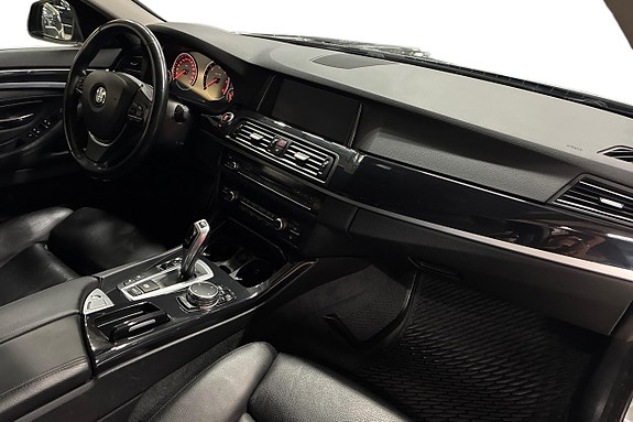 BMW 520d 15 of 30