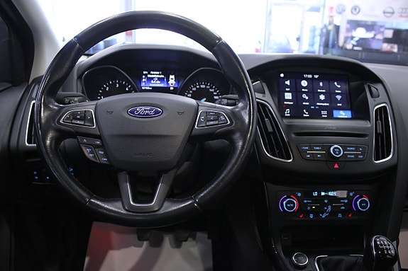 Ford Focus 12 of 29