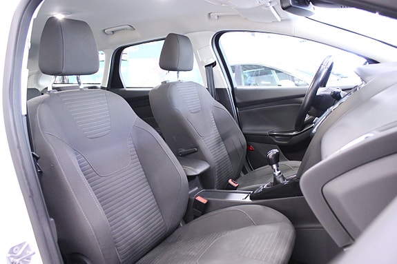 Ford Focus 17 of 29
