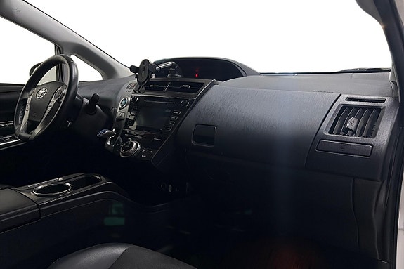 Toyota Prius+ 15 of 27