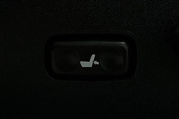 Toyota Prius+ 24 of 27