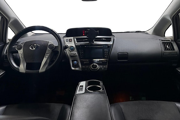 Toyota Prius+ 11 of 27
