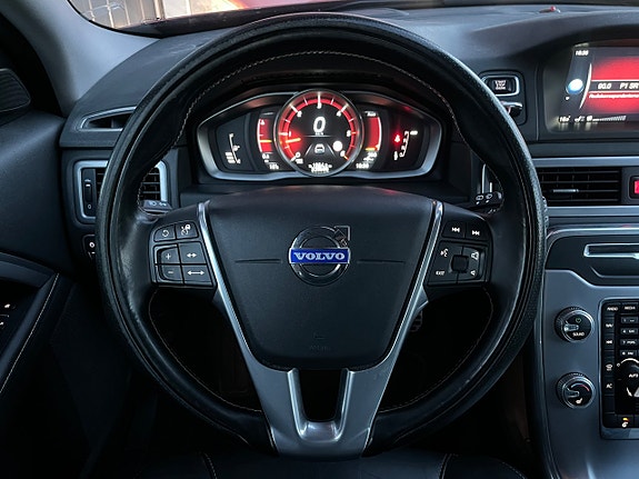 Volvo XC70 13 of 21