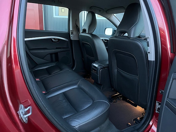 Volvo XC70 21 of 21