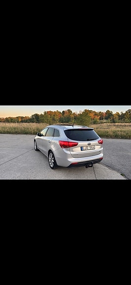 Kia Ceed 3 of 19