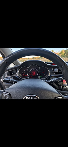 Kia Ceed 14 of 19