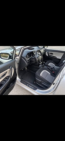 Kia Ceed 11 of 19