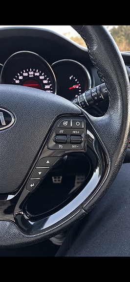 Kia Ceed 16 of 19