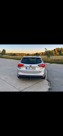 Kia Ceed 8 of 19