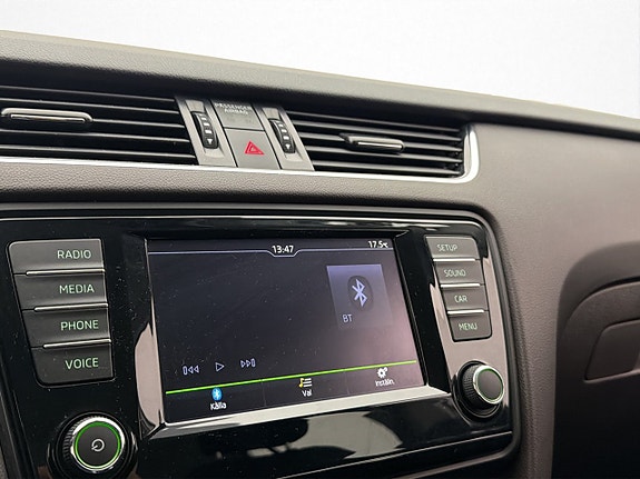 Skoda Octavia Scout 20 of 29