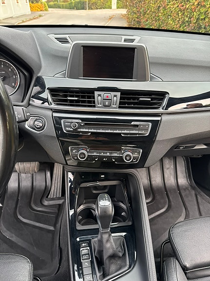 BMW X1 8 of 10