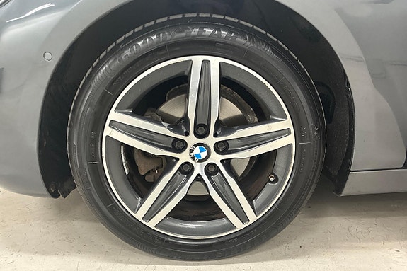 BMW 218d 11 of 24
