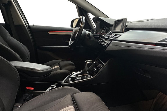 BMW 218d 15 of 24