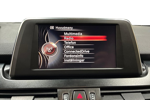 BMW 218d 18 of 24