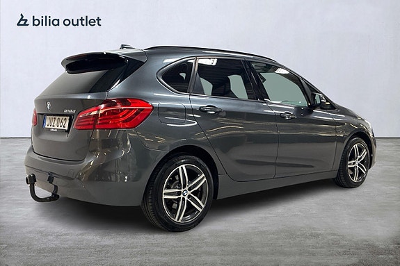 BMW 218d 6 of 24