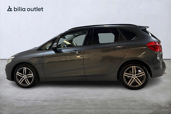 BMW 218d 9 of 24