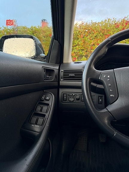 Toyota Avensis 11 of 15