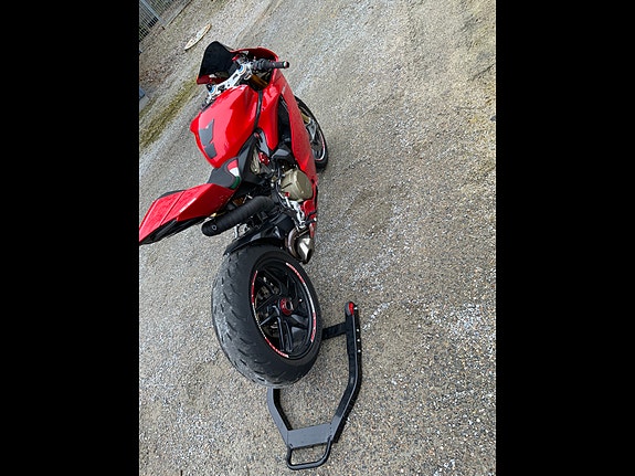 Ducati 1199 Panigale 4 of 5