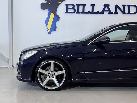 Mercedes-Benz E350 10 of 25