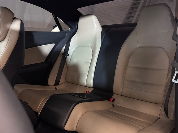 Mercedes-Benz E350 15 of 25