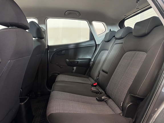Kia Venga 16 of 25