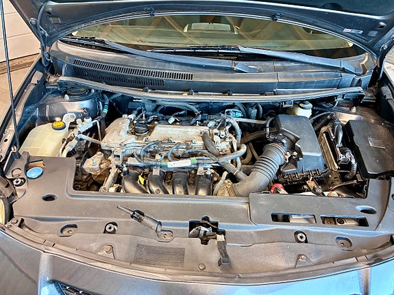 Toyota Auris 4 of 11