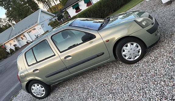 Renault Clio 2 of 3