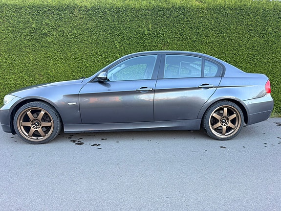 BMW 318d 5 of 10