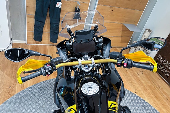 BMW R 1250 GS |40th anniversary|Toppbox|Sidoväskor|Endast 961 mil| 11 of 13