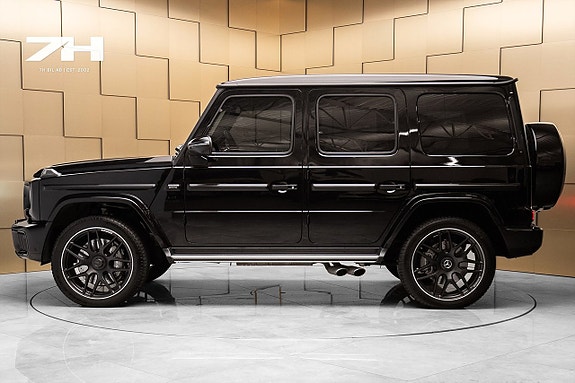 Mercedes-Benz G63 2 of 25